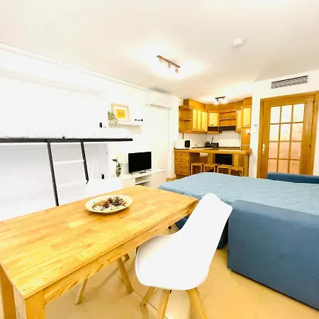 Apartment Estudio Familiar Con Piscina En Playa Levante